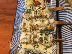 炭烤鸡肉串配酸奶黄瓜酱-帕歌西班牙餐厅paco tapas