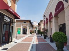-佛罗伦萨小镇广佛名品奥特莱斯(疏港路店)