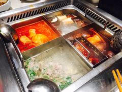 -海底捞火锅鲜切牛肉主题店(长寿路店)