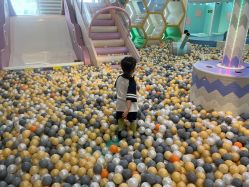 -多多淘儿童体验中心(重庆来福士店)