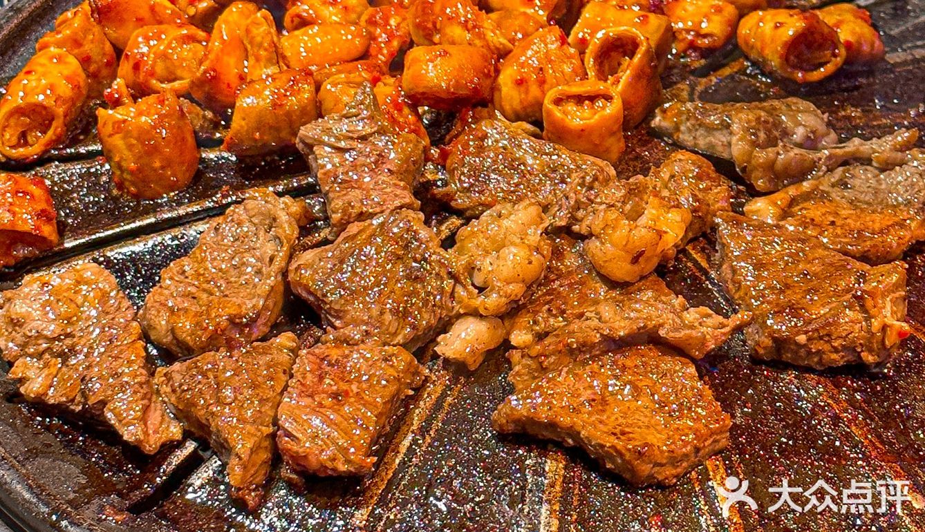 来青岛胖5斤也要吃的韩料店!鱼皮包饭太好吃了!!!