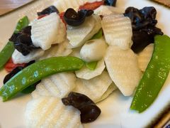 -临界音乐酒馆·小龙虾·江湖菜(华熙LIVE·鱼洞店)