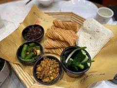 -丁里羊肉小镇(天鹅湖总店)