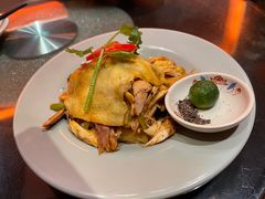 -大头虾越式风味餐厅(光明广场店)