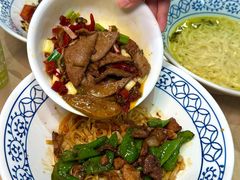 -李与白包子铺(桐梓林店)