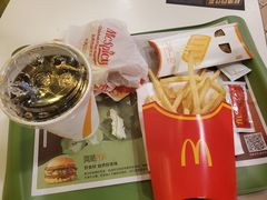 -麦当劳(虹口星荟中心店)