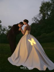 -至臻微拉婚纱摄影