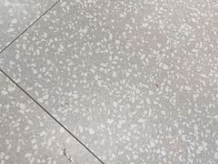 -肥肥虾庄·金牌油焖大虾(汉口城市广场店)