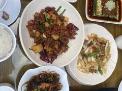 -隔壁老王·家常云南菜(花巷店)