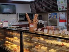 面包甜点陈列柜-红宝石·鲜奶小方·海派西点房(四平店)