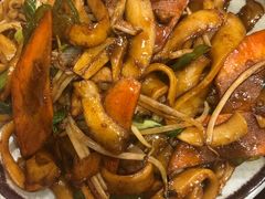 -金杨拉面王小吃面馆·牛三宝面·红烧牛肉粉