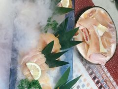 金鳟鱼-慢丽江·云南野生菌土鸡锅(付家庄店)