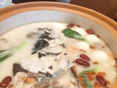 秀水浓汤鱼头皇（半个）-羡餐厅·杭帮菜·淳菜(千岛湖自由洲际殿店)
