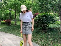 -阿迪达斯(武林银泰三叶草店)