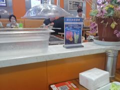 -哈尔滨小酒馆·鲜肉现穿自助烧烤(康新花园店)