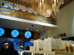 面包甜点陈列柜-前进麦味·天然烘焙(凯德1818店)