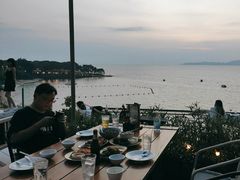 -网红落日悬崖餐厅 The Sky Gallery