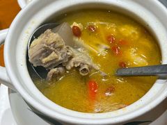 酸萝卜老鸭汤-阳光茶餐