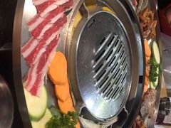 -哈哈碳都·牛肋条无限自助烤肉(宝龙店)