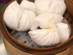 蜜汁叉烧包-万山楼海鲜酒家·二十三年老字号