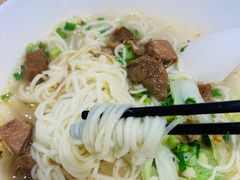 -成都名小吃(成都双流国际机场店)