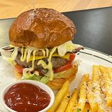 🍽️【国王冰室：市中心超ins风西餐厅！】