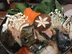 三文鱼头火锅-山葵家·创意料理(宁波来福士店)