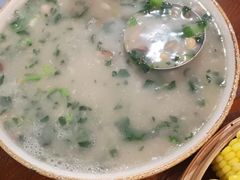 -黄桷树曹家私房菜(江与城店)
