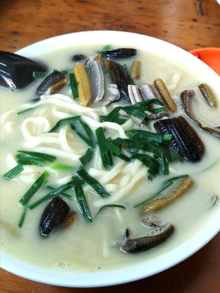 三百碗宝应长鱼面(板仓街店)