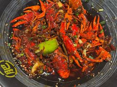 -肥肥虾庄·金牌油焖大虾(汉街SKP店)