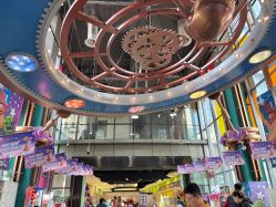 -欧酷世界动力星球(王府井奥莱UP TOWN店)