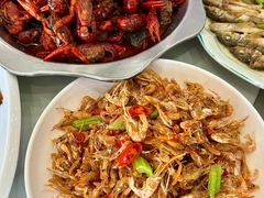 -丹水桥地锅鱼·翘嘴鲌·地方特色全鱼宴(丹江口大坝店)