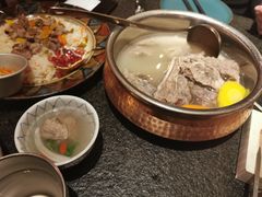 宁夏盐池滩羊手抓肉-丝路金桃·新疆菜(徐汇店)