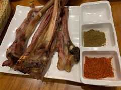 巴依馕坑肉-巴依老爷新疆美食(常营店)