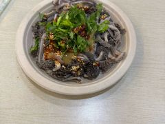 -黑八私房老北京炸酱面