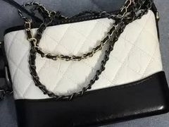 -爱革·奢品·鞋包·衣物·家居(金桥国际商业广场店)