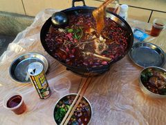 -鸿顺老铁锅美蛙鱼府(解放碑店)