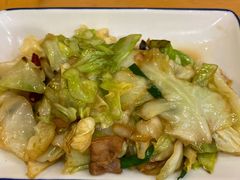 肉片炒卷心菜-虹梅食堂·爱蝦乃家