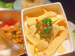厚百叶-左庭右院鲜牛肉火锅(环球港店)