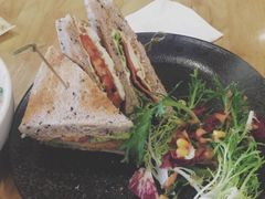-greenjoy绿享轻食(宁海路店)