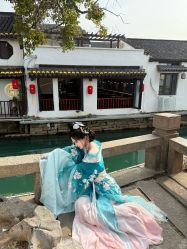 -一揽芳华汉服旗袍体验馆(拙政园店)