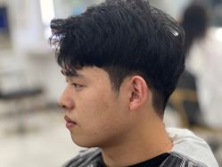 -镁连社·美联社
