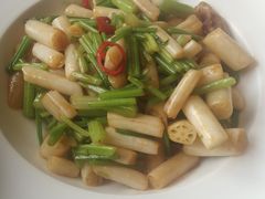 -江宴渔村·鱼鲜土菜(紫荆广场店)