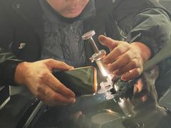 -鲨鱼皮汽车凹陷玻璃修复(静安店)