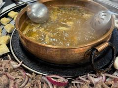 -阿山卓·野生菌火锅·纳西火塘烤肉