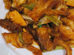葱烧蹄筋-闫府私房菜·百年鲁菜(恒隆店)
