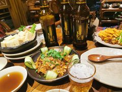 -老牌坊云南鱼豆花火锅(爱建店)