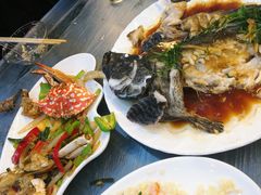 -覃记海鲜美食餐厅