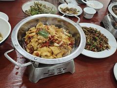 -湖南人家湘菜馆(镇江路店)