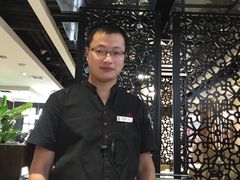 -闫府私房菜·百年鲁菜(恒隆店)